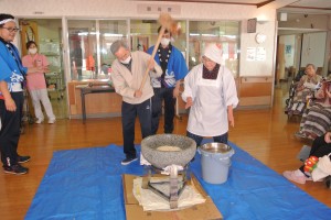 餅つき4