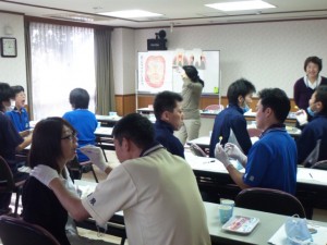 smilenavi_201411270_口腔ケア研修01